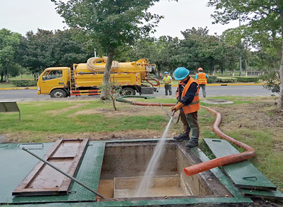 纳溪化油池清理
